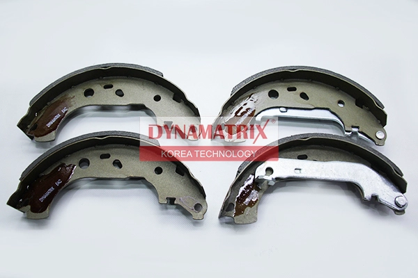 Комплект колодок для барабанных тормозов DYNAMATRIX-KOREA DBS687