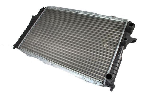 Радиатор охлаждение двигателя THERMOTEC D7A004TT