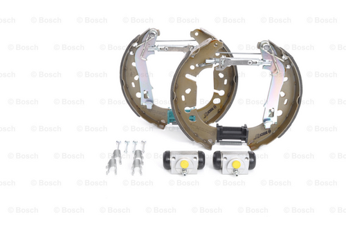 Комплект тормозных колодок BOSCH 0204114669