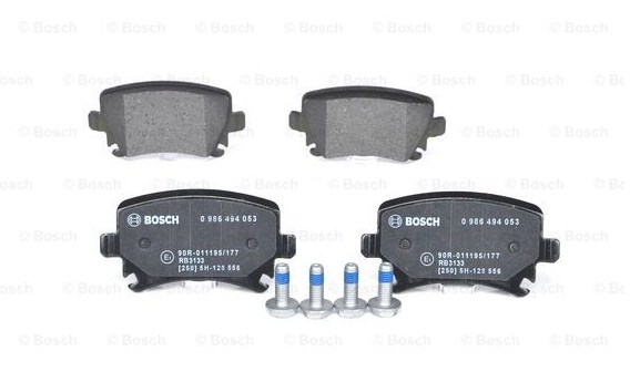 Комплект тормозных колодок дискового тормоза BOSCH 0986494053