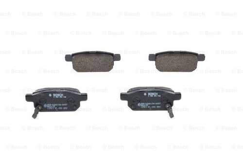 Дисковые тормозные колодки комплект BOSCH 0986494748