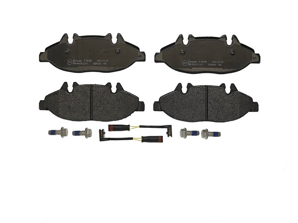 Комплект тормозных колодок дискового тормоза BREMBO P50050