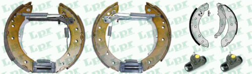 Тормозные колодки задние (барабанные) LPR OEK221