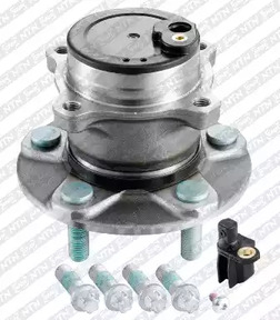 Комплект подшипника ступицы колеса SNR R152.69