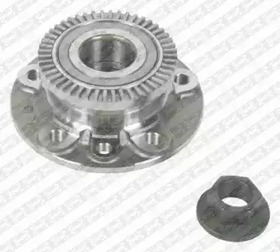 Комплект подшипника ступицы колеса SNR R153.19