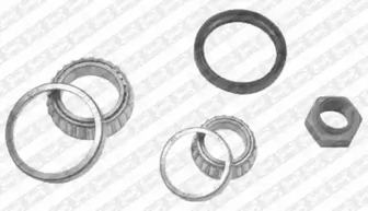 Комплект подшипника ступицы колеса SNR R154.17