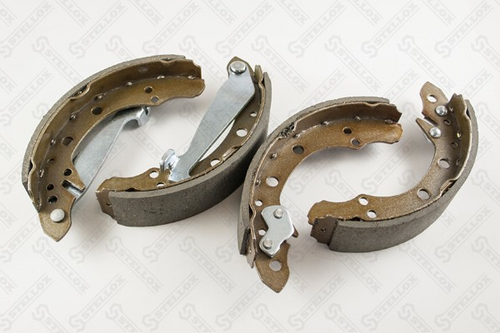 Комплект тормозных колодок STELLOX 000 584-SX