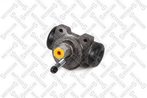 Главный тормозной цилиндр STELLOX 83-00858-SX
